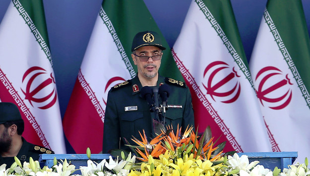 Top Military Official Calls on Iranian Sunnis and Shiites to Improve Security at Home, Fight Enemies abroad 
